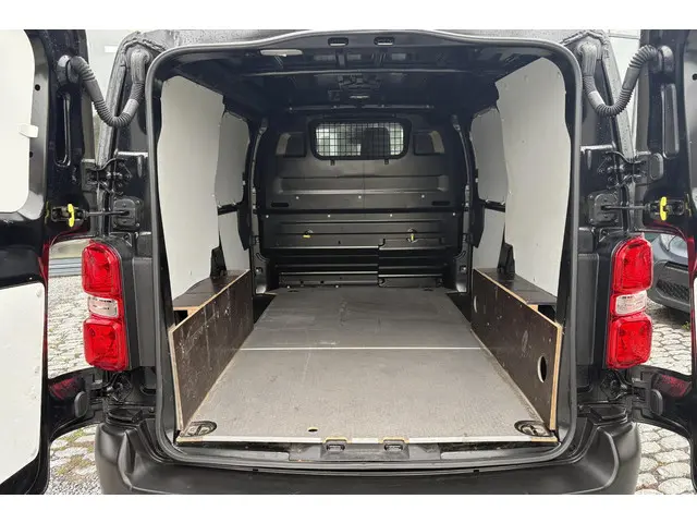 Toyota ProAce Worker 2.0 D-4D Live 2023 Diesel 34