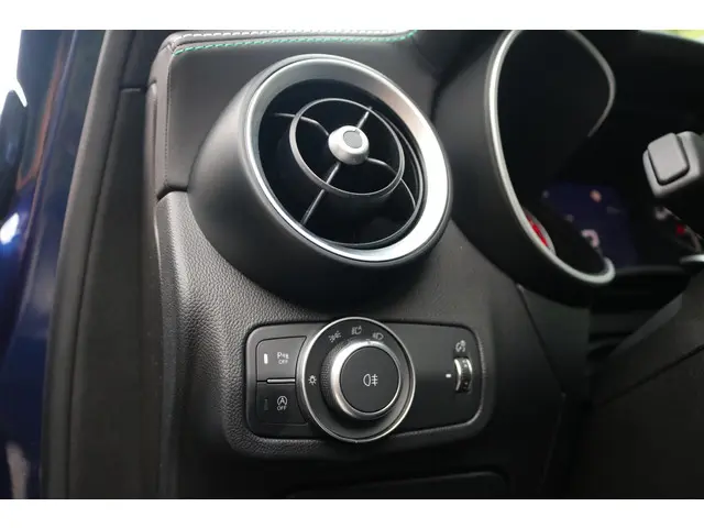 Alfa Romeo Stelvio 2.9 V6 AWD Quadrifoglio 2020 Benzine 29