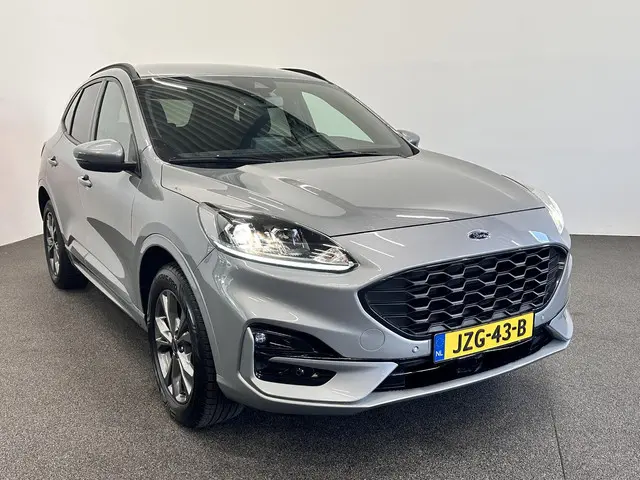 Ford Kuga 2.5 PHEV ST-Line Automaat 2023 Hybride Benzine 3