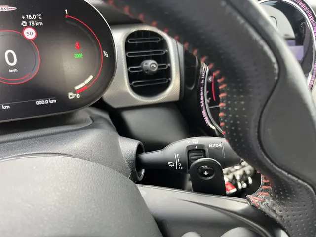 MINI Cooper Cabrio 2.0 John Works Chili 2017 Benzine 47