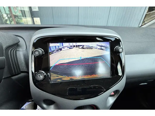 Toyota Aygo 1.0 VVT-i x-play 2020 Benzine 21