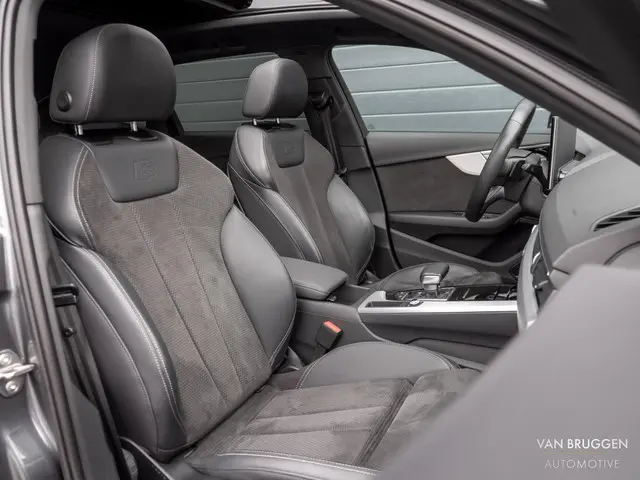 Audi A4 Avant 40 TFSI Quattro S-Line 2020 Benzine 21