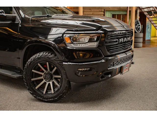 Dodge Ram 1500 5.7 V8 4x4 Crew Cab Laramie 2022 LPG/Gas 7