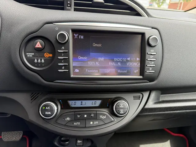 Toyota Yaris 1.5 Hybrid Design Sport 2018 Hybride Benzine 9
