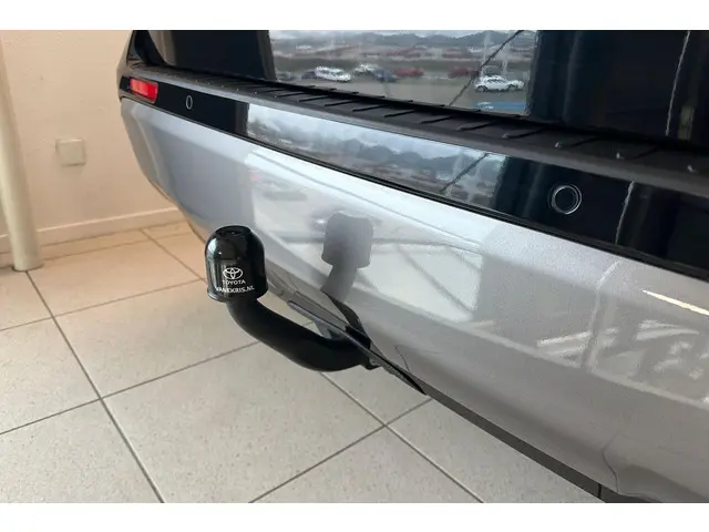 Toyota RAV4 2.5 Hybrid Bi-Tone, 2020 Hybride Benzine 10