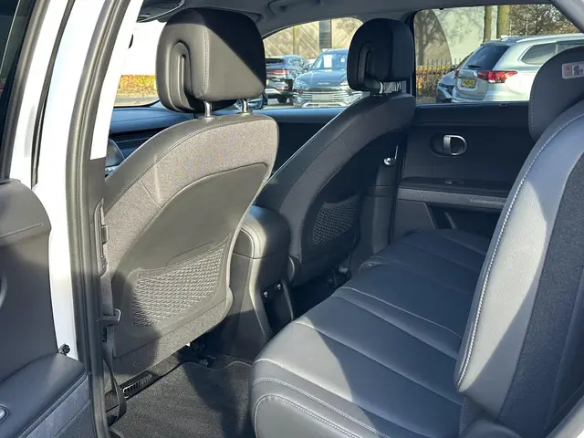 Hyundai IONIQ 5 Lounge AWD 77.4 kWh 2023 Elektrisch 9