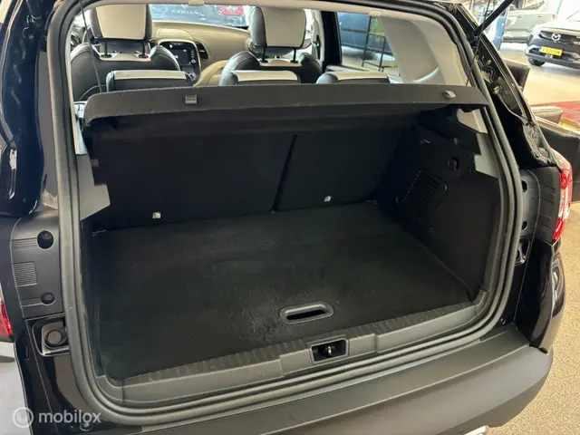 Renault Captur 1.2 TCe Initiale Paris 2017 Benzine 28