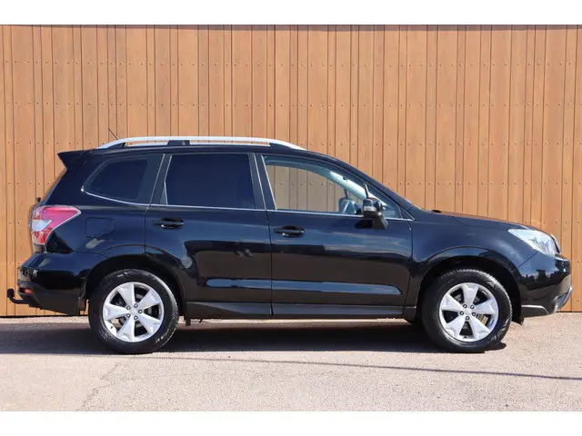 Subaru Forester 2.0 Luxury 4wd org. NL-auto 2016 Benzine 5