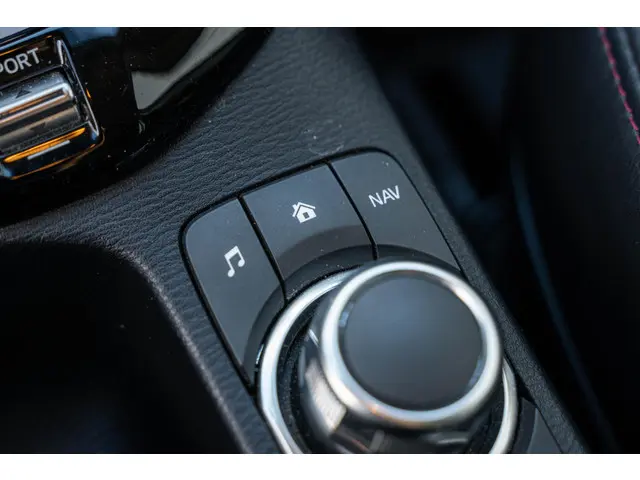 Mazda CX-3 2.0 SkyActiv-G 120 GT-M 2018 Benzine 29