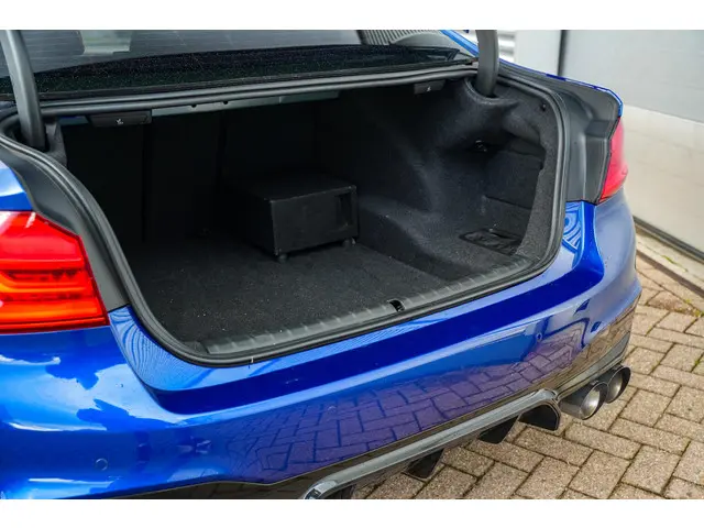 BMW M5 5-serie 2018 Benzine 33