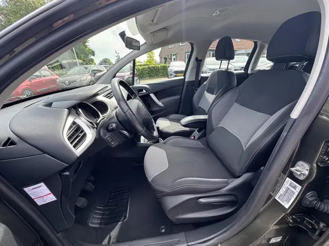 Citroën C3 1.2 VTi Coll. Light 2012 Benzine 14