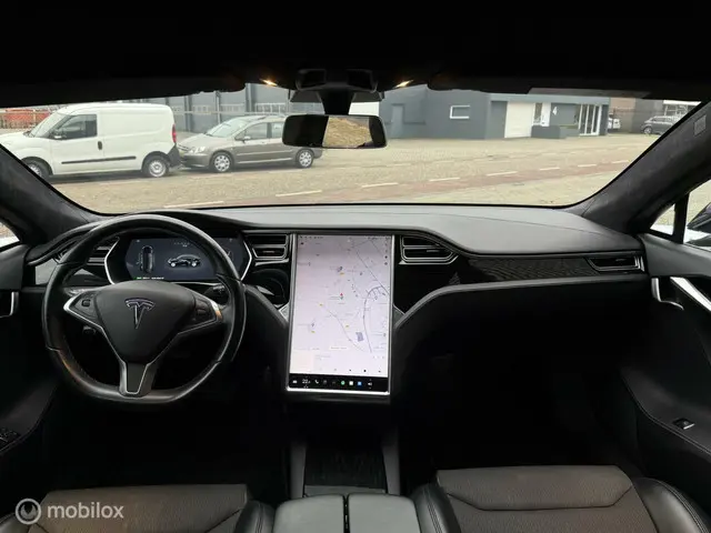 Tesla Model S 75 Base PANORAMADAK BTW 2017 Elektrisch 10