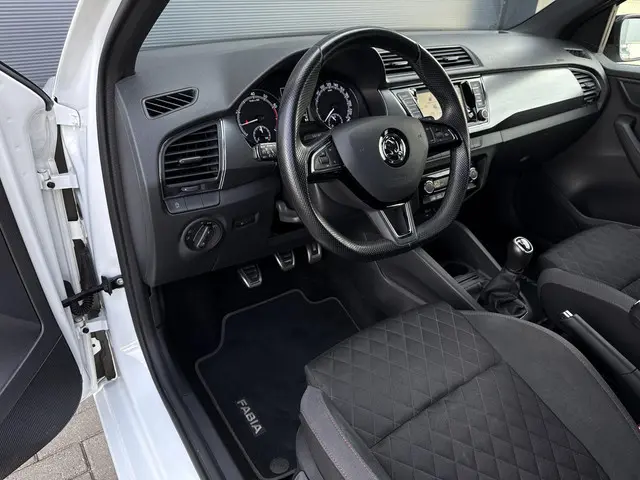 Škoda Fabia Combi 1.0 TSI Sport Business 2020 Benzine 6