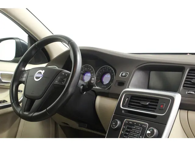 Volvo V60 T4 Kinetic Automaat 2013 Benzine 11