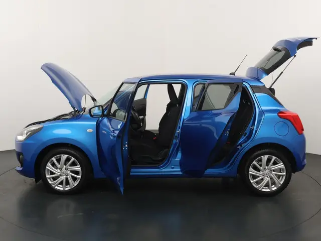 Suzuki Swift 1.2 Select Smart Hybrid 2022 Benzine 18