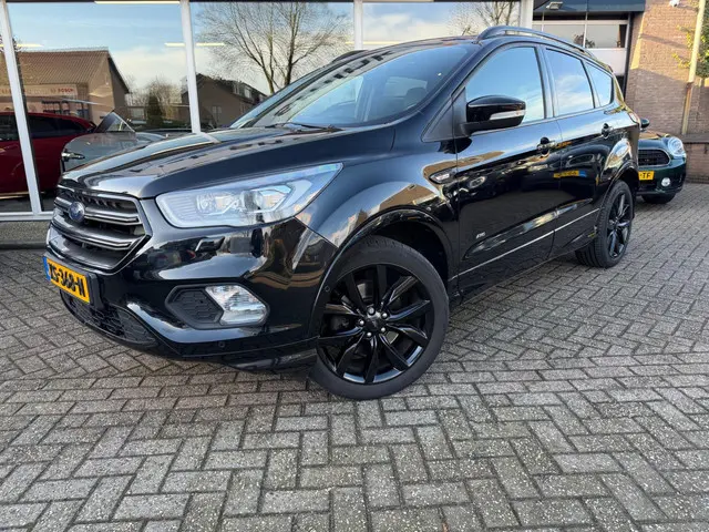 Ford Kuga 1.5 EcoBoost Vignale 2018 Benzine 2