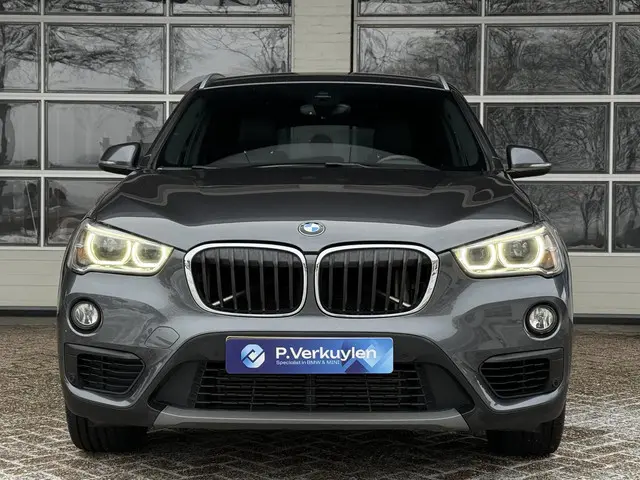 BMW X1 sDrive20i High Executive 2017 Benzine 11