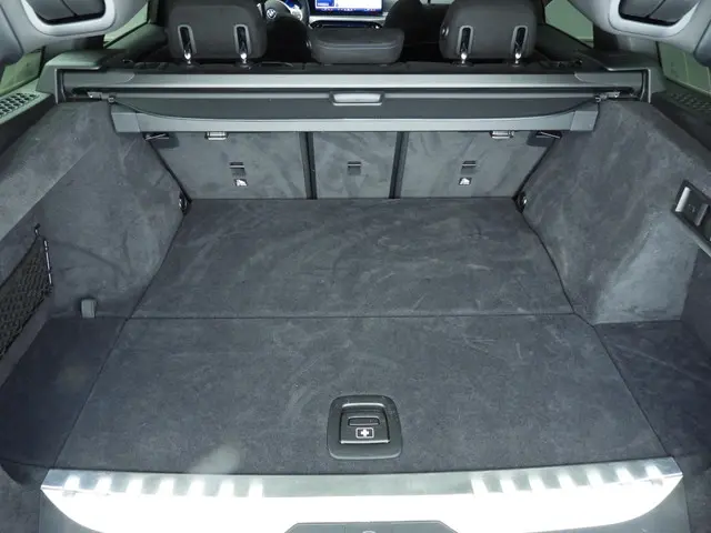 BMW 3 Serie Touring 330e 2024 Hybride Benzine 11
