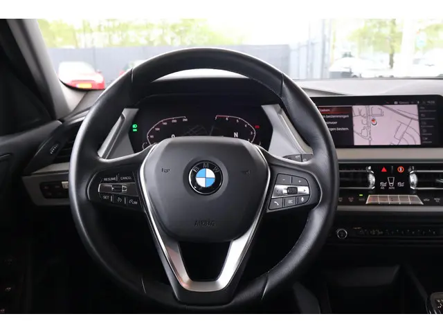 BMW 1 Serie 118i 2021 Benzine 10