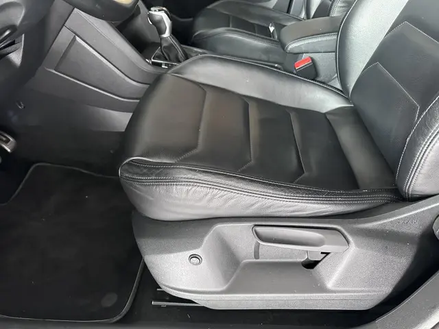 Volkswagen Tiguan 1.5 TSI R-Line Business+ 2021 Benzine 16