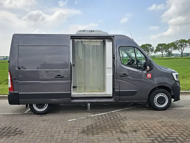 Renault Master 2.3 2023 Diesel 16