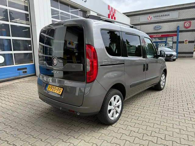 Fiat Doblò 1.4 T-Jet Lounge 2018 Benzine 10
