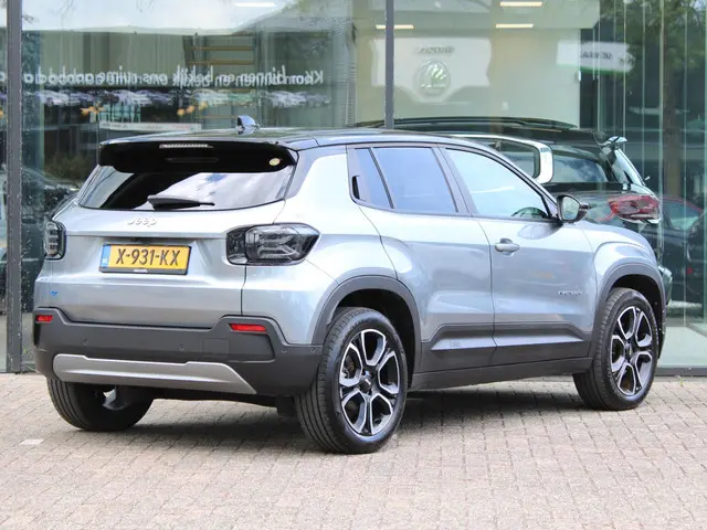 Jeep Avenger 1st Edition 54 kWh 2023 Elektrisch 6