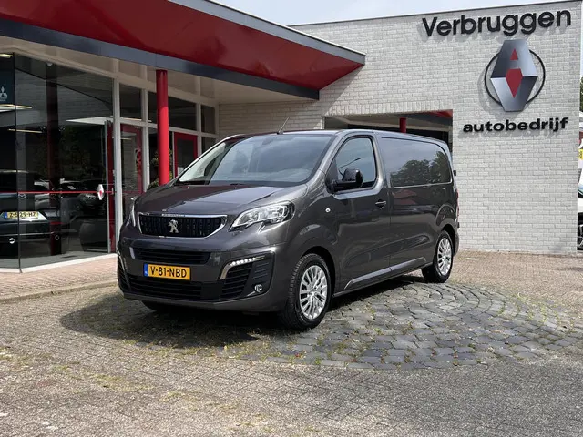 Peugeot Expert 2.0 BlueHDI 145 S&S 2023 Diesel 16