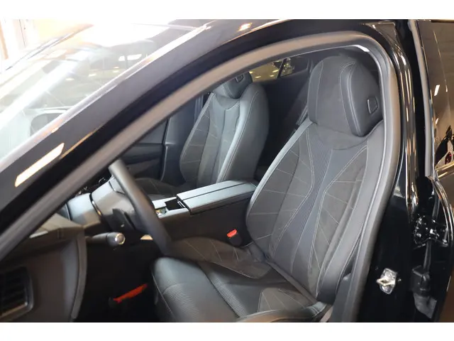 DS DS 4 e-Tense 225 'Etoile' 2024 Hybride Benzine 40