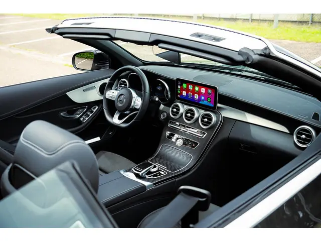 Mercedes-Benz C-Klasse Cabrio 180 AMG Line 2023 Benzine 53