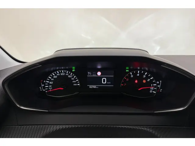 Peugeot 208 1.2 PureTech Blue Lease Active 2020 Benzine 18