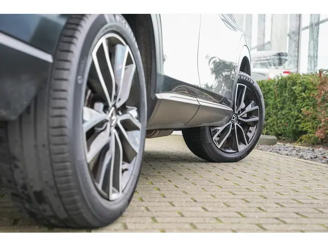 Honda HR-V 1.5i e:HEV ELEGANCE 2022 Hybride Benzine 14