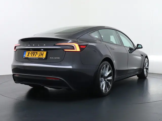 Tesla Model 3 Long Range AWD 78 kWh 2023 Elektrisch 7