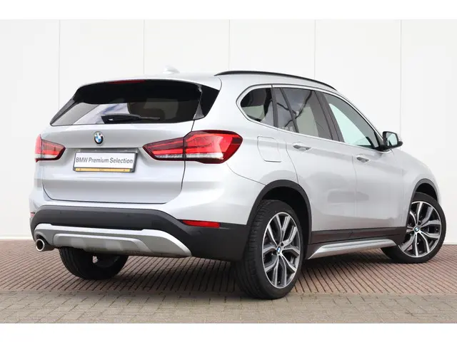 BMW X1 sDrive18i Executive Edition 2020 Benzine 7