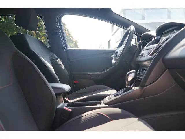 Ford Focus Wagon 1.5 ST-Line 2017 Benzine 10