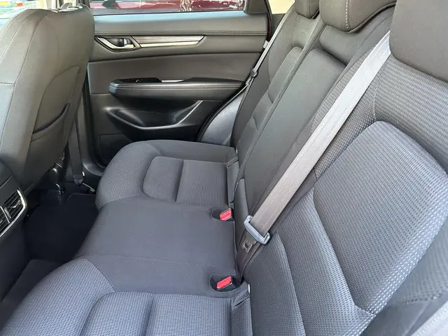 Mazda CX-5 2.5 4WD SkyActiv-G 194 Luxury 2019 Benzine 19