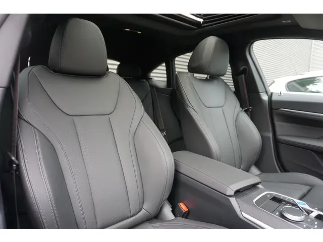 BMW i4 Gran Coupé eDrive35 2025 Elektrisch 8