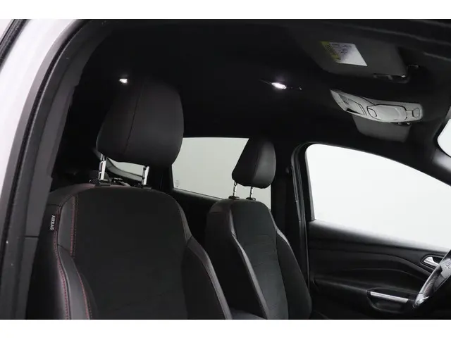 Ford Kuga 1.5 EcoBoost ST Line 2017 Benzine 24