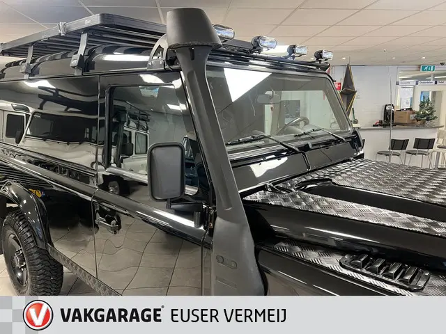 Land Rover Defender 2.2 D SW 110" XTech Airco 2015 Diesel 8