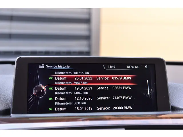 BMW 3 Serie 335i High Executive 2014 Benzine 22