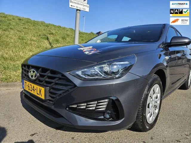 Hyundai i30 M6CA11 2022 Benzine