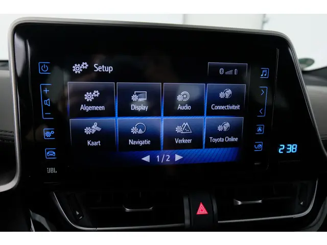 Toyota C-HR 1.8 Hybrid Executive 2018 Hybride Benzine 21