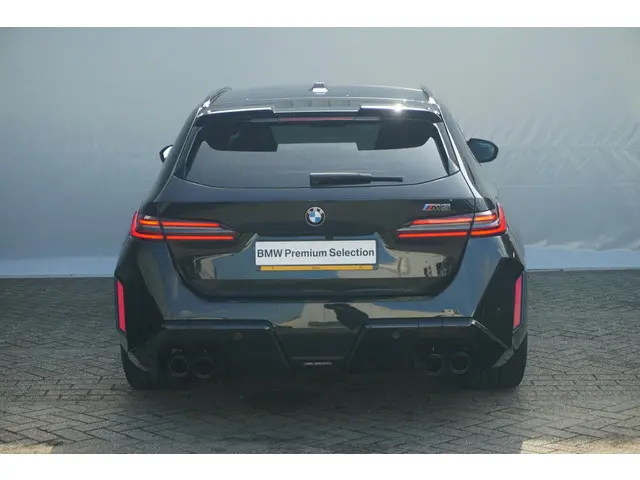 BMW M5 Touring 2025 Hybride Benzine 4