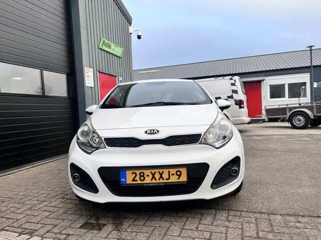 Kia Rio 1.2 CVVT Plus Pack LED|Airco|Mf-stuur 2012 Benzine 2