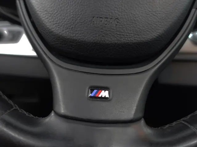 BMW 5 Serie Touring 520i 184Pk M Sport Aut- 2012 Benzine 20