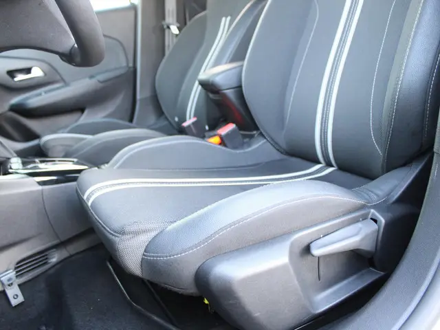 Opel Corsa 1.2 Turbo Hybrid GS 2024 Hybride Benzine 13