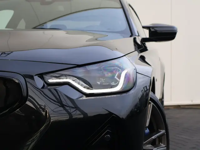 BMW 2 Serie Coupé M240i xDrive 2022 Benzine 2
