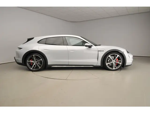 Porsche Taycan Cross Turismo 4S 93 kWh 2022 Elektrisch 4