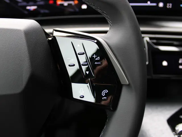 Peugeot 3008 1.2 Hybrid 145 Allure 2025 Hybride Benzine 23