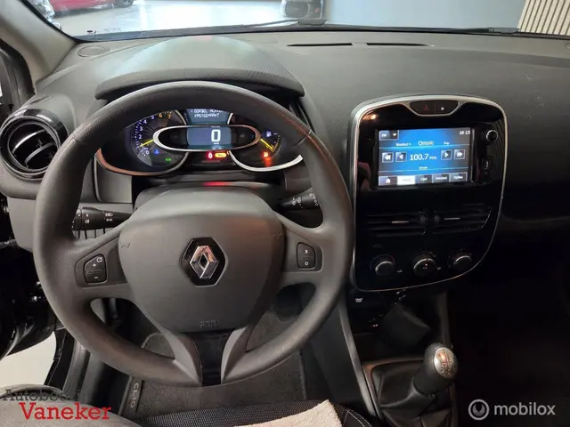 Renault Clio Estate 0.9 TCe Night&Day 2015 Benzine 12